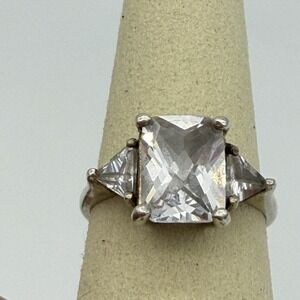 FAS 925 sterling silver Ring cubic zirconia size 6